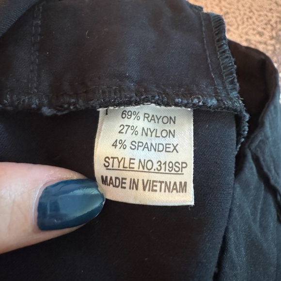 3/for $15 🍒 LABIJOU Classic Black Straight Leg Stretchy Work Slacks 🖤 (Size 8) - Picture 10 of 11